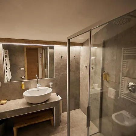 Hotel Vallechiara 3*