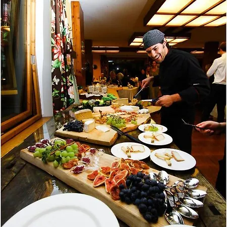 Hotel Vallechiara 3*